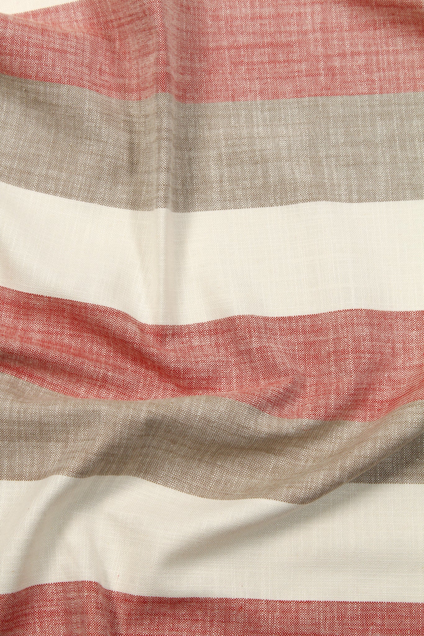 Esplanade Redd (70% Viscose & 30% Linen)
