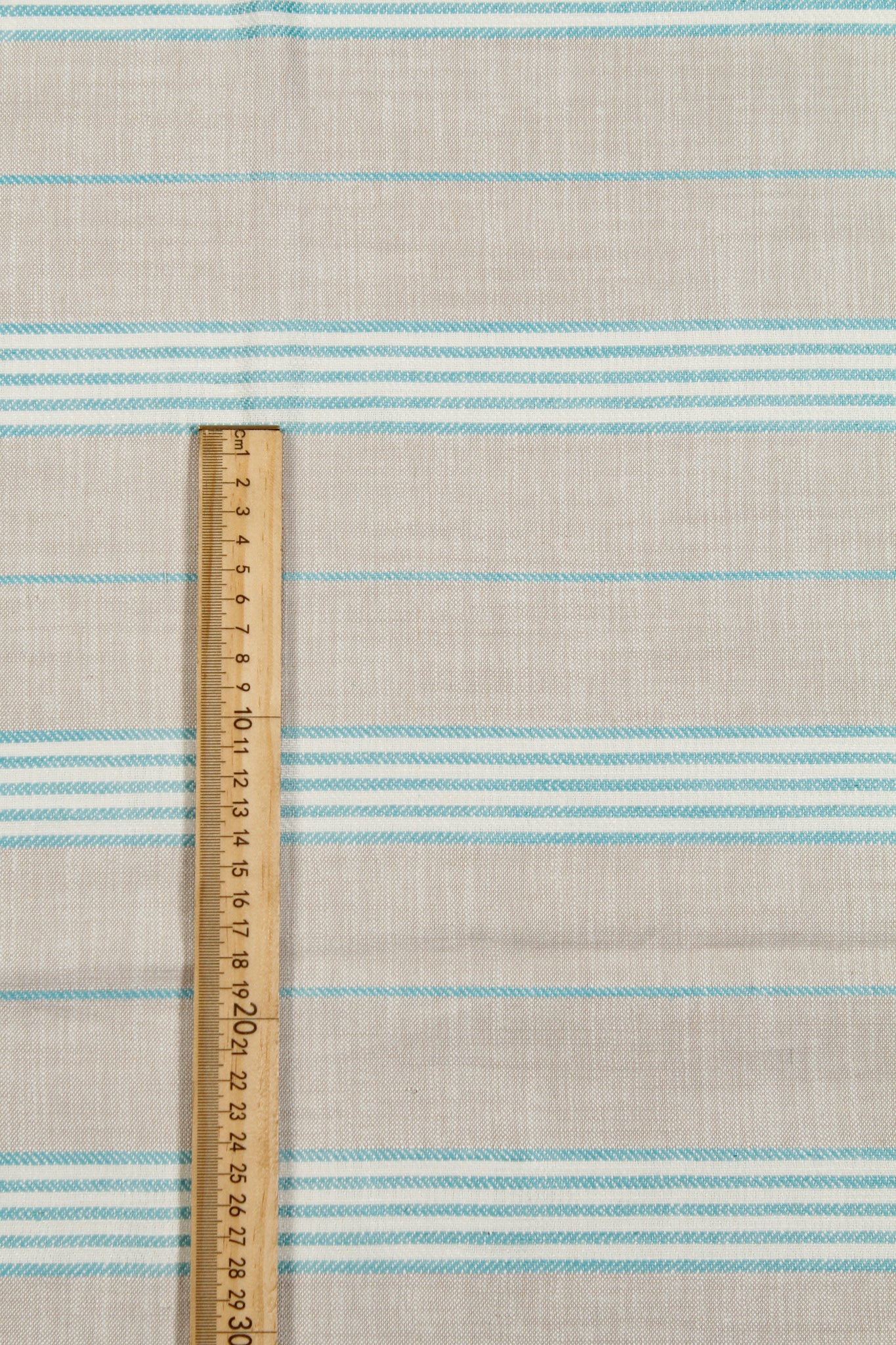 Berkshire Cascade (70% Viscose & 30% Linen)