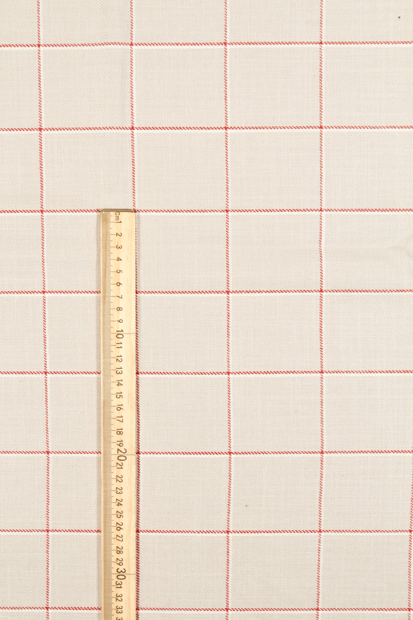 Meadow Berry 22 (70% Viscose & 30% Linen)
