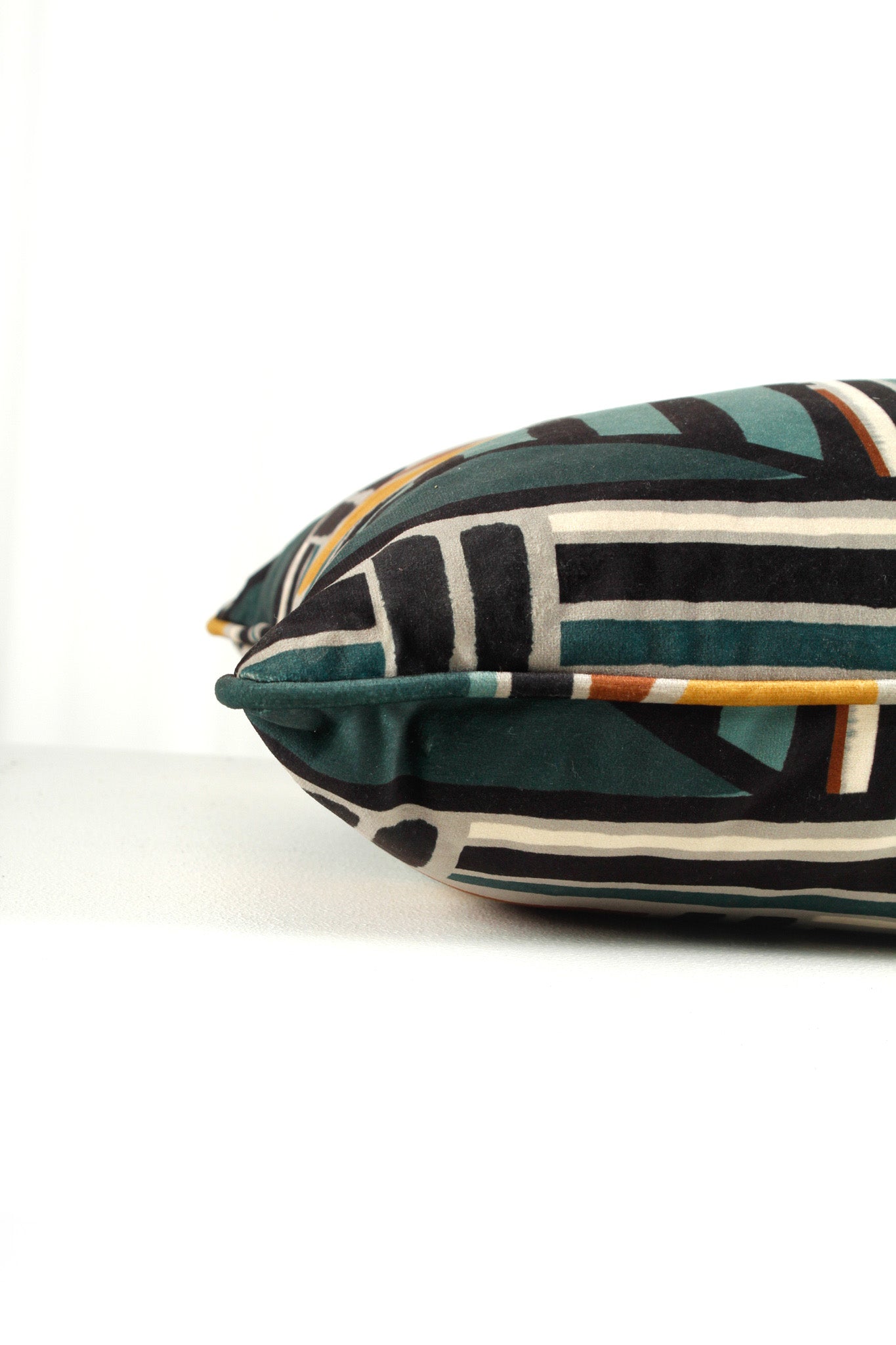 Cushion - Argyle