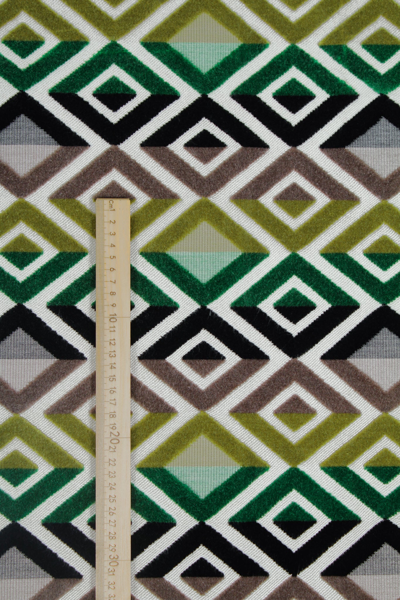 Embossed Velvet - Diamond Delight